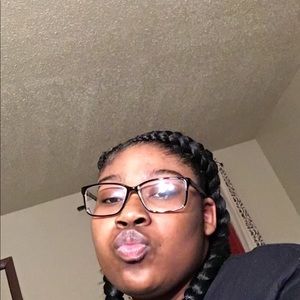 Meet your Posher, Chablis